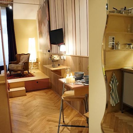 Wanz'Inn Design Appartements Wina Bagian luar foto