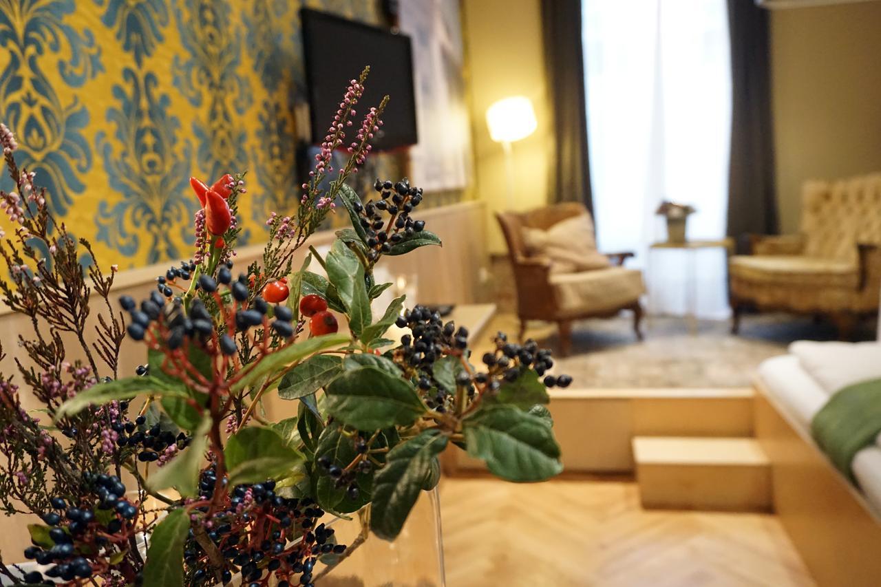 Wanz'Inn Design Appartements Wina Bagian luar foto