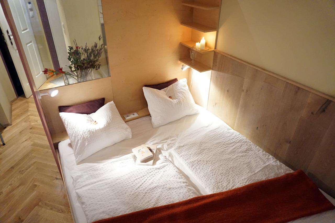 Wanz'Inn Design Appartements Wina Bagian luar foto