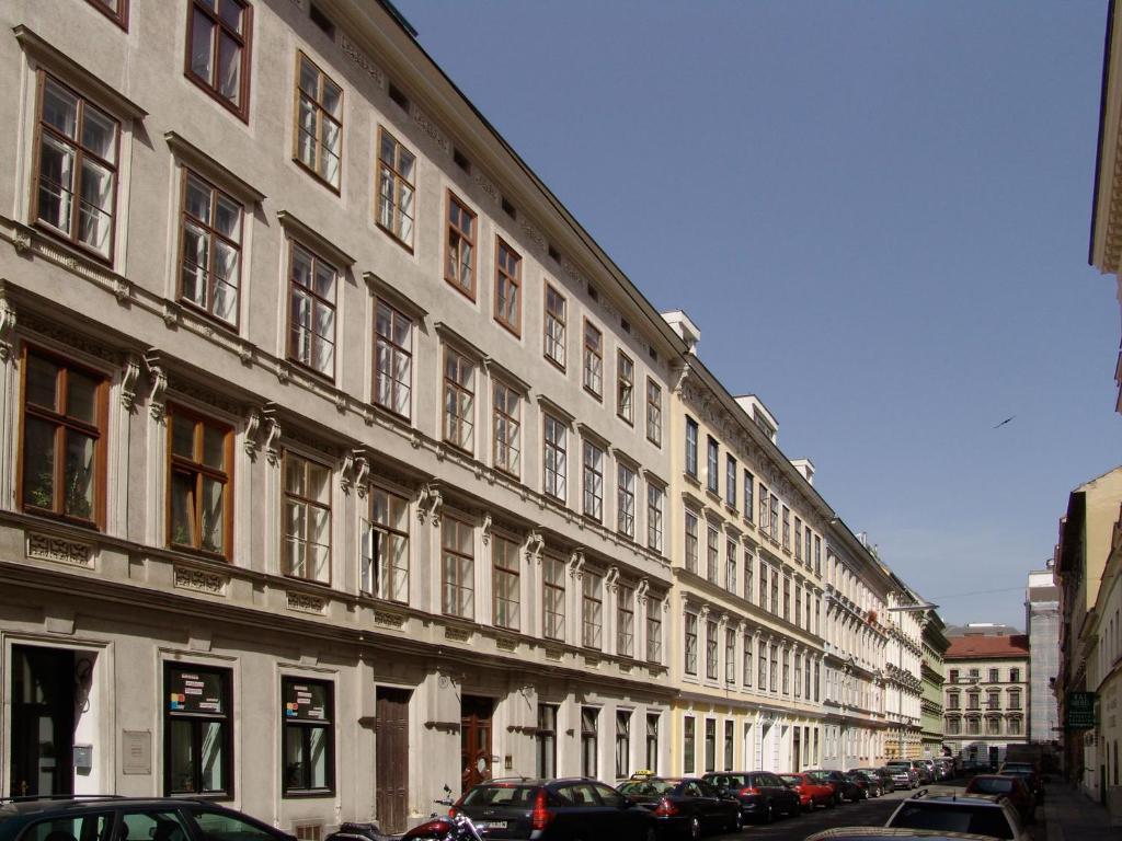 Wanz'Inn Design Appartements Wina Bagian luar foto